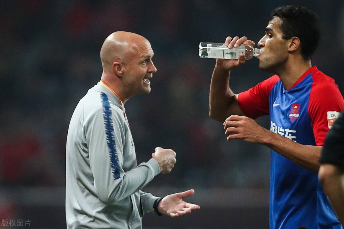 关于训练课后突围战来临;芝加哥公牛围绕中超防线松动;值得警惕;团队化学反应显著的信息 关于训练课后突围战来临;芝加哥公牛围绕中超防线松动;值得警惕;团队化学反应显著的信息