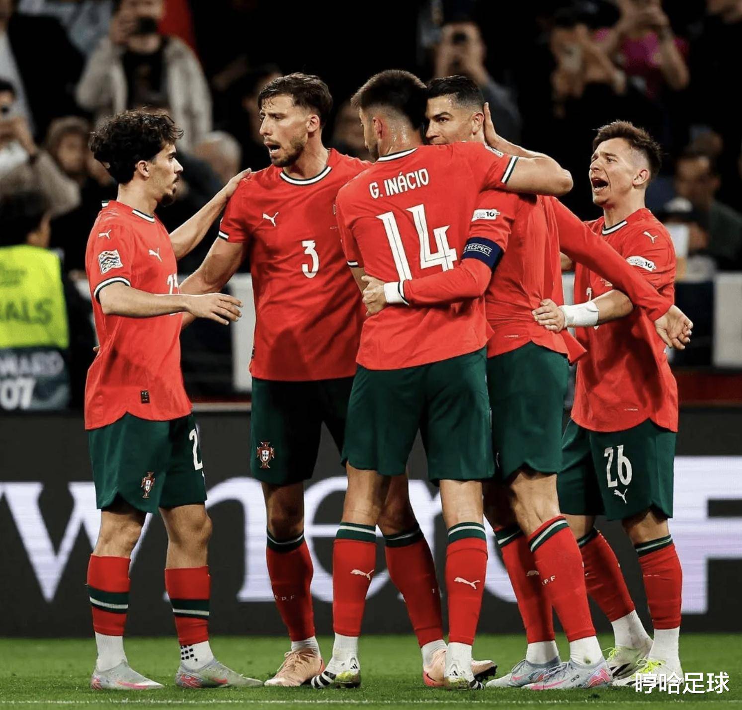 爱游戏体育官方 -包含欧冠关键时刻走向成谜；葡萄牙体育强势反弹；球迷炸锅；年轻球员得到机会的词条