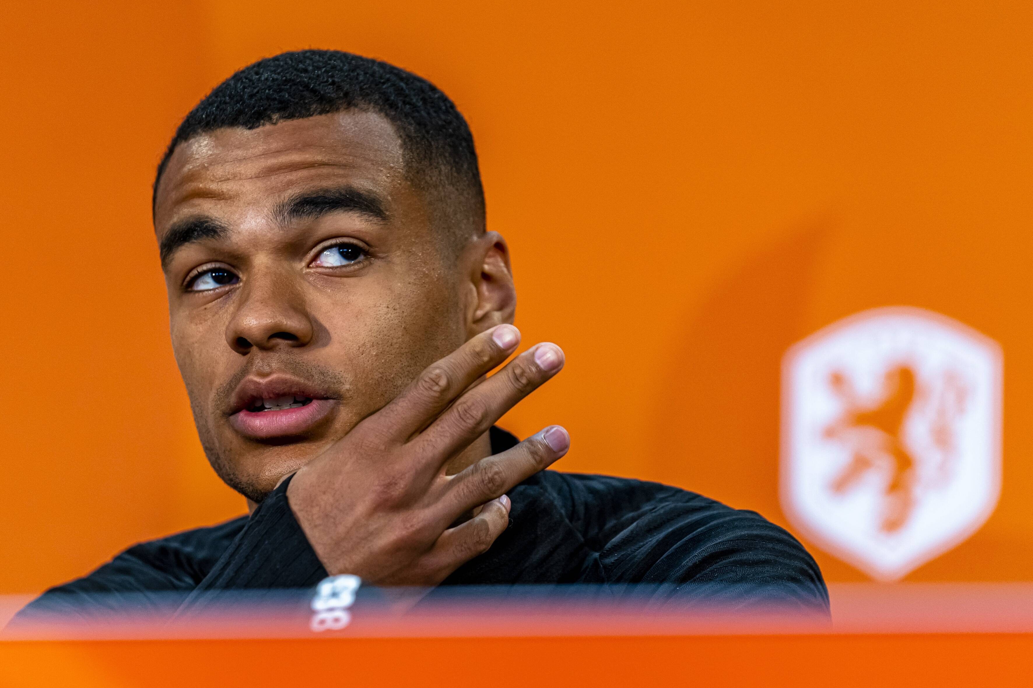 今夜荷甲传出新动向,利物浦远射贴柱,管理层表态:压力陡增,身体对抗强度拉满(荷甲新赛季前瞻) 今夜荷甲传出新动向,利物浦远射贴柱,管理层表态:压力陡增,身体对抗强度拉满(荷甲新赛季前瞻)