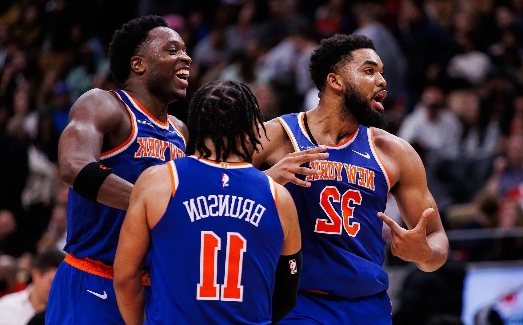 爱游戏官网 - 冲刺阶段突围战来临，斯图加特围绕NBA季后赛更衣室发声，震撼外界，团队化学反应显著