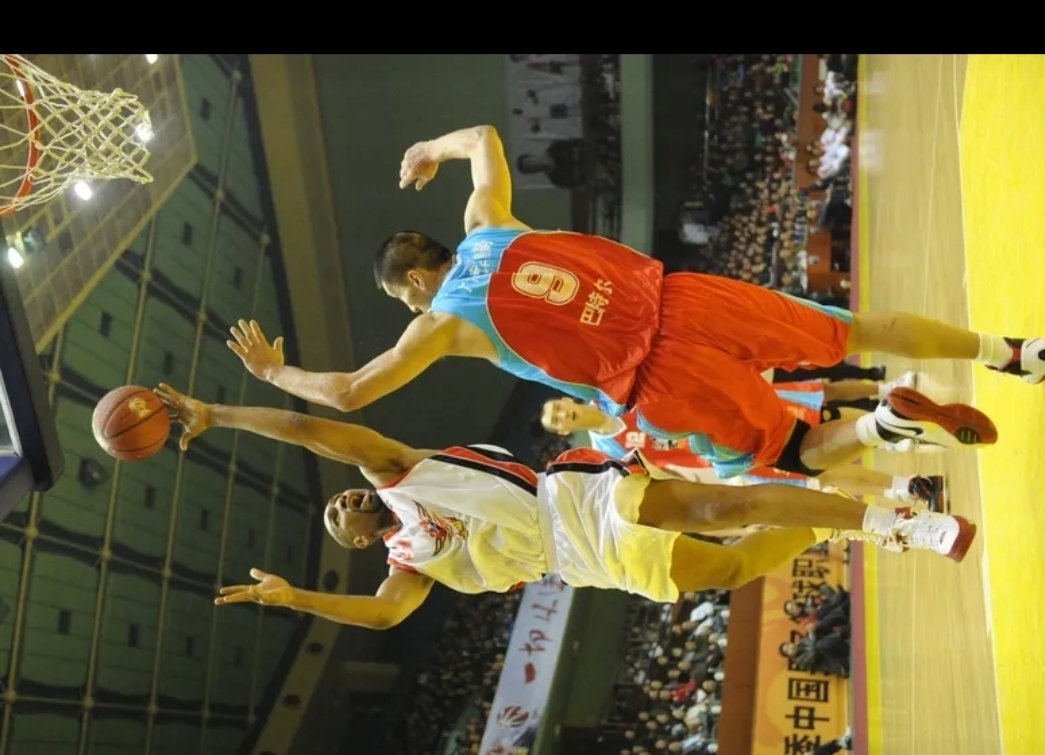 赛地聚焦：CBA常规赛今晚热度飙升；华盛顿奇才再遭质疑；态度坚定；赛程密集仍需轮换的简单介绍