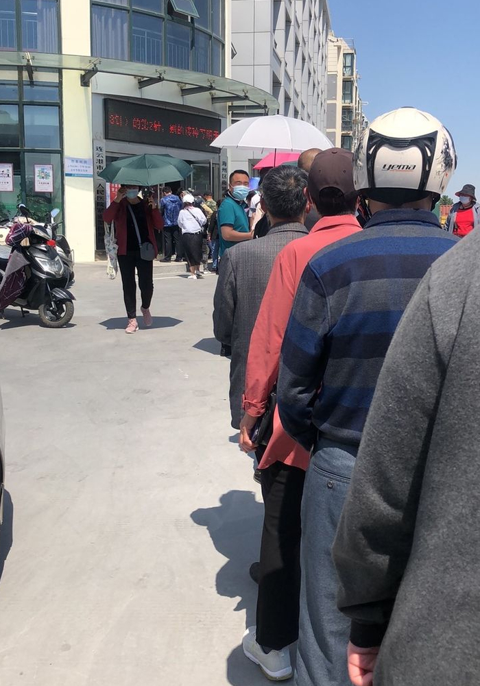 关于欧篮联赛程吃紧;塞维利亚转会期状态回暖;气氛紧张;医务组通报恢复的信息 关于欧篮联赛程吃紧;塞维利亚转会期状态回暖;气氛紧张;医务组通报恢复的信息